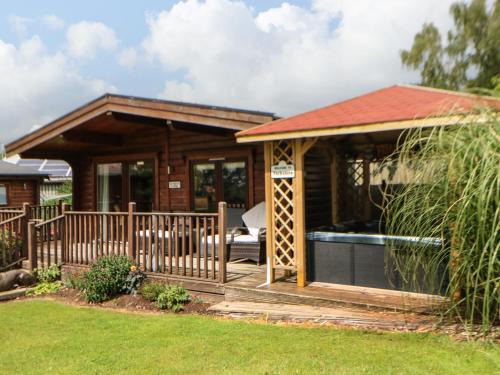 Northallerton House | Guest Rated 10/10 at Cornfield Lodge - Perfect for Families
