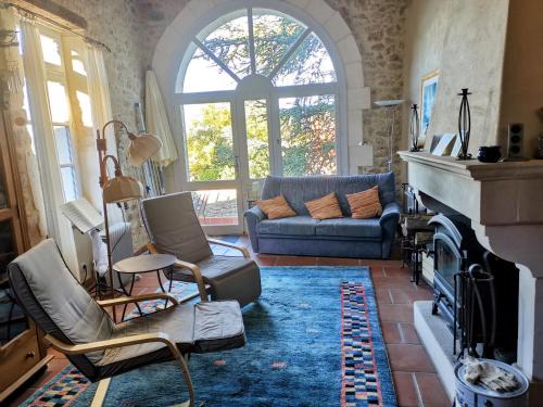 Cornillon Apartment | Discover Cornillon: Family-Friendly Oasis in Southern France