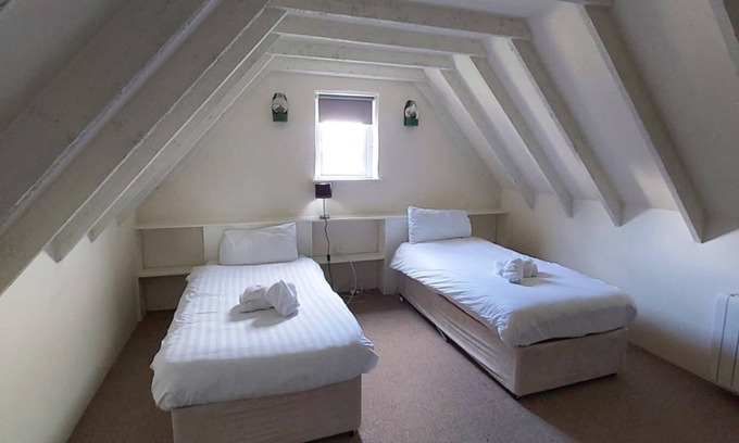 Killinaboy Cottage | Comfortable Corofin Lake Cottage No 3 with Kitchen Access