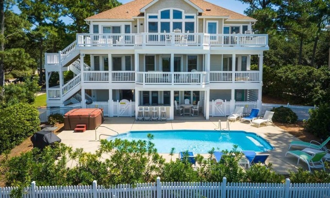Corolla Light House | Experience Corolla Light Soundfront: Pool, Hot Tub & Ocean View