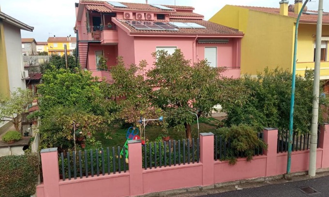 Sardara Bed & Breakfast | Top-Rated Corona Bed & Breakfast with Family-Friendly Amenities