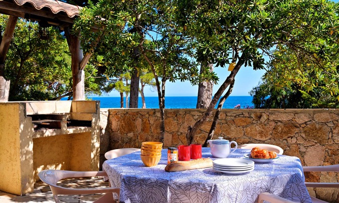 Monticello House | Seaside Bliss at Résidence Saint Vincent, Ile Rousse