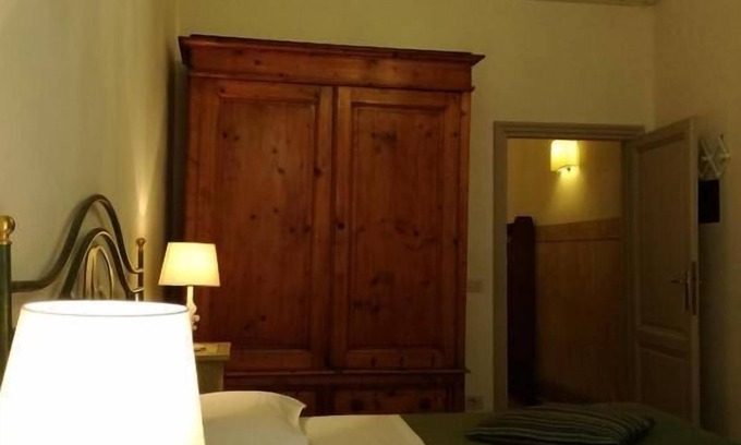 Santo Spirito Apartment | Experience Dimora Pieri: Historic Apartment in the Heart