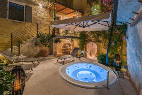 Villavetro Bed & Breakfast | Relax at Corte Alma Spa with Oceanfront Views & Top Ratings