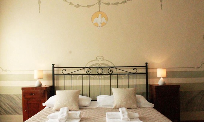 Cannaregio House | Family-Friendly Stay at Corte dei Miracoli with Kitchen Access