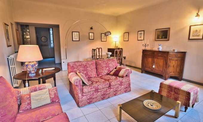 Lucca Historical Center Apartment | Corte Dei Portici - Three Bedroom Apartment, Sleeps 6