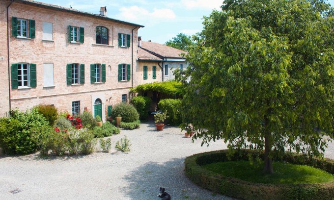 San Bonico House | Guest Rated 10/10: Corte La Volta with Pet-Friendly Amenities