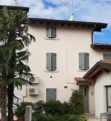 Lazise Apartment | Child-Friendly Corte Mantovani with Kitchen Amenities