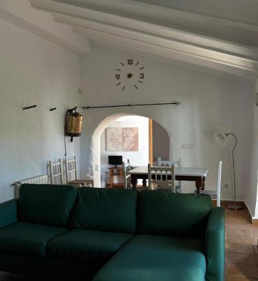 Algodonales Ski Chalet | Pet-Friendly Retreat at Cortijo Burruelo - Rated 9.7/10