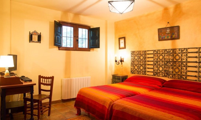 Montefrio House | Exceptional Stay at Cortijo El Canjilón in Montefrío