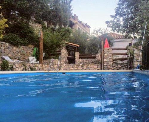 Guejar Sierra House | Oceanfront Getaway at Cortijo La Solana - Rated 9.1/10