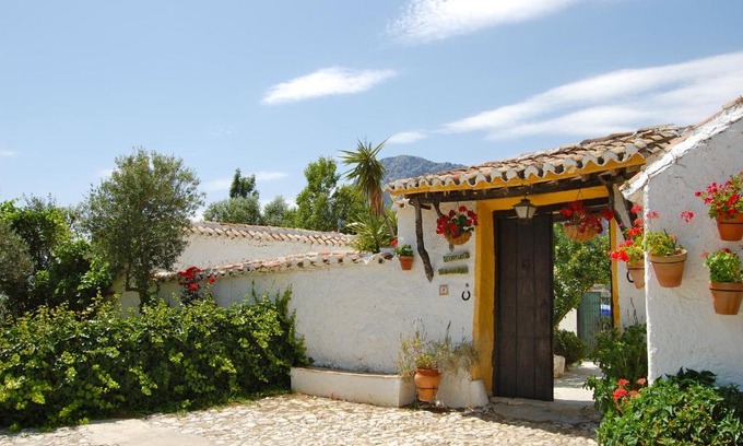Alfarnatejo Villa | Unforgettable Stay at Cortijo Pulgarín Bajo: Pet Friendly & Pool