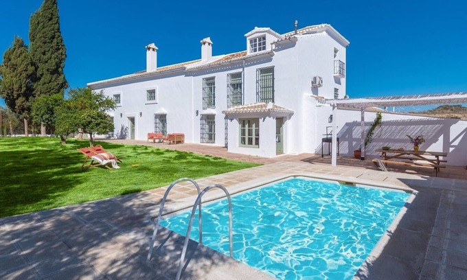 Campillos Villa | Explore Cortijo Vallehermoso Campillos: Pool & Spa Retreat