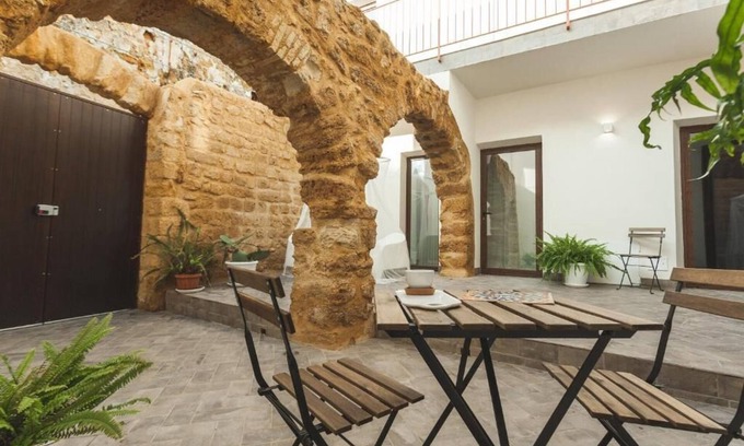 Agrigento House | Budget-Friendly Stay at Cortile Baronello with Breakfast