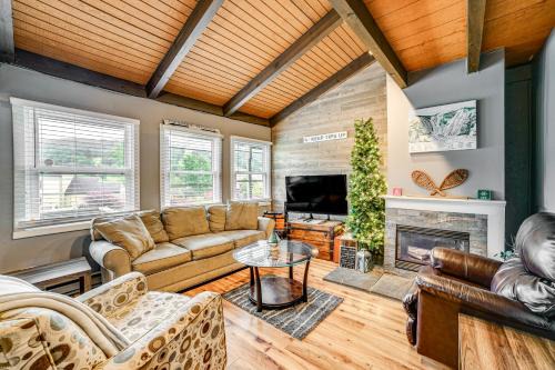 Blodgett Mills House | Inviting Cortland Townhome - Steps from Greek Peak Resort!
