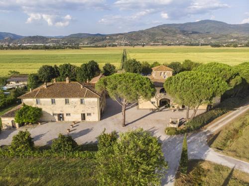 Cortona Hotel | Discover Cortona Resort-Le Terre Dei Cavalieri: Pet Friendly Oasis