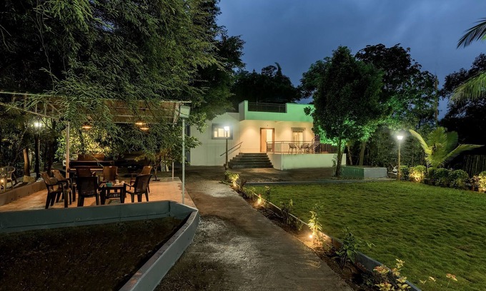 Paud Villa | Relax at CosmicStays Casa Ivory Pool Villa in Mulshi