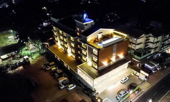 Margao Hotel | Relax at Cosmique Clarks Inn Suites Goa with Pool & Dining