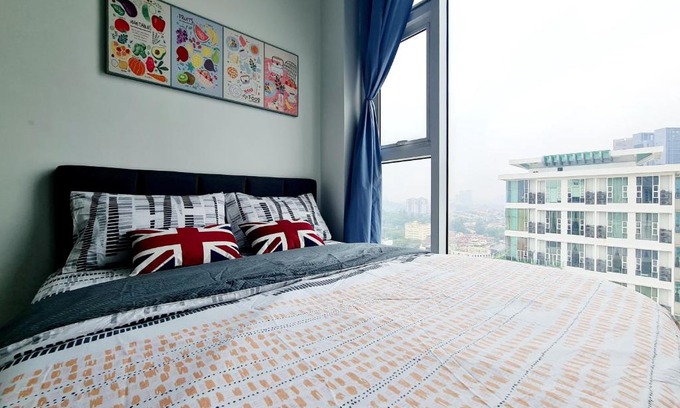 Taman Hock Ann Apartment | Pet-Friendly Cosmos 7 Guest with Pool in Kuala Lumpur