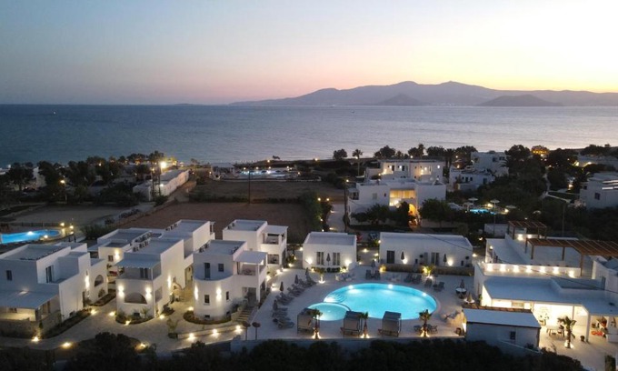 Agia Anna Hotel | Cosmos Hotel: Pet-Friendly Retreat with Exceptional Amenities