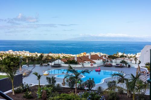 Costa Adeje Apartment | Relax at Costa Adeje Garden Aparthotel with Ocean Views