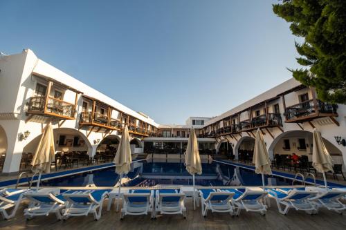 Bitez Hotel | Experience Costa Bitezhan Hotel - All-Inclusive Bliss