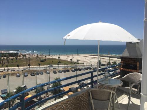 Costa de Caparica Apartment | Oceanfront Bliss at Costa de Caparica - 4 Star Retreat