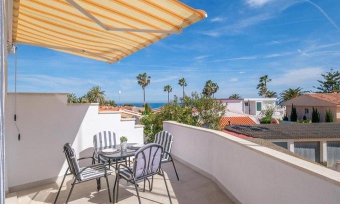 Vinaros Apartment | Coastal Escape at Costa Sur: 4-Star Oceanfront Retreat