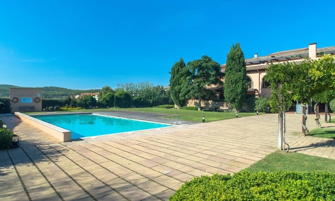Albons Apartment | Enjoy a Relaxing Stay at Costabravaforrent Segalar 3
