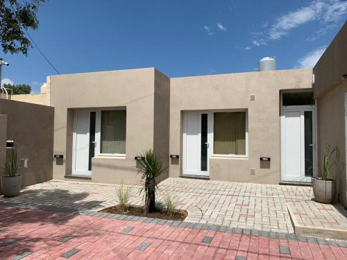 Villa Maria Apartment | Guest Rated 10/10: Costanera Aparts with Breakfast Included