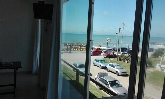 Santa Clara del Mar Apartment | Unforgettable Oceanfront Stay at Costanera Estudio