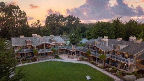 Pescadero Hotel | Relax at Costanoa Lodge and Camp with Spa & Family Amenities
