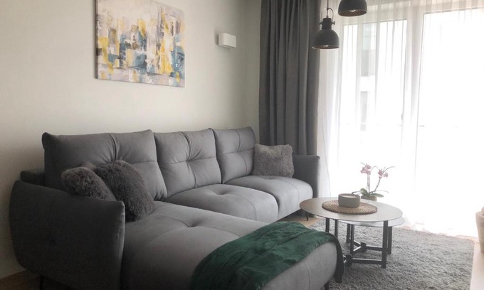 Old Town Apartment | Inviting 1 Bedroom Apartment in Old Town with Parking
