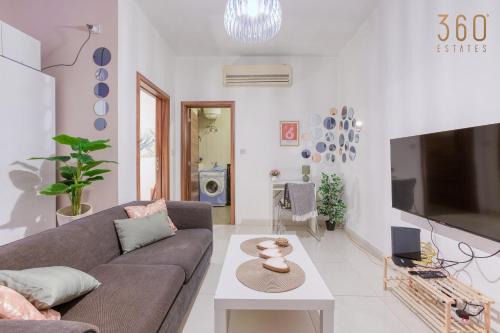 Ta' Giorni Apartment | Cozy 1BR Home in St. Julians with WIFI & Child-Friendly Amenities