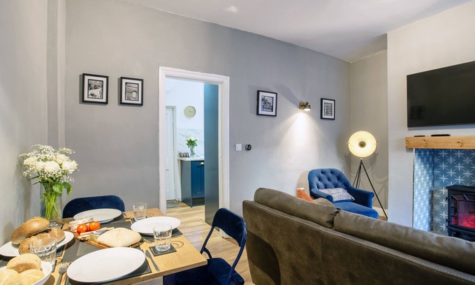 Saltaire Village House | Inviting 2 Bedroom Cottage in a World Heritage Village