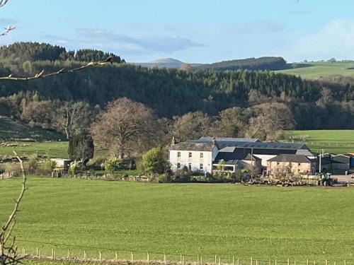 Wing House | Delightful 2-Bed Cottage with Garden Near Carlisle