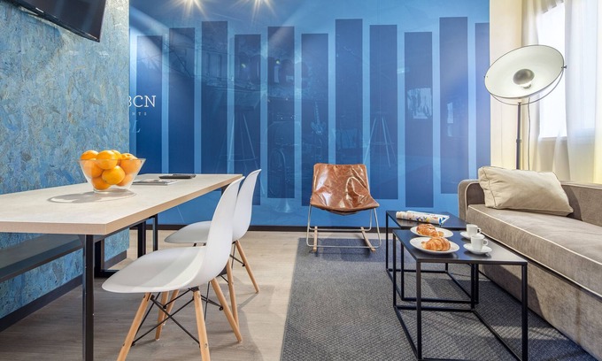 El Camp de l'Arpa del Clot Apartment | Perfect 2 Bedroom Apartment Steps from Sagrada Familia