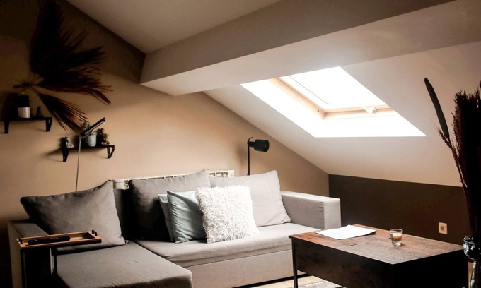 Hotton Apartment | Comfortable 2-Bedroom Apartment in Central Hotton
