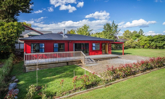 Ohakune Cottage | Inviting Alpine Retreat - Ohakune Holiday Home Awaits