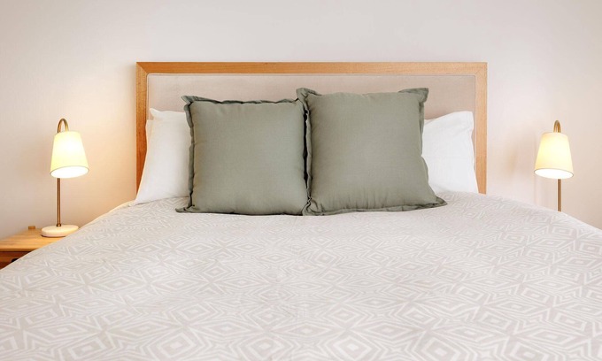 South Albury Apartment | Stylish One Bedroom Apartment in Central Albury