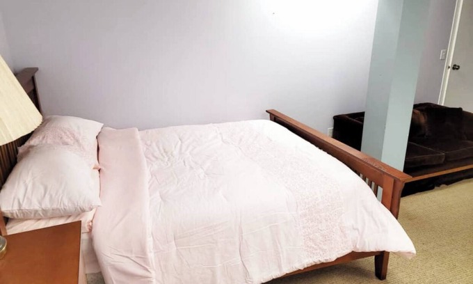 Winnipeg Bed & Breakfast | Relaxing Atmosphere with Family-Friendly Amenities
