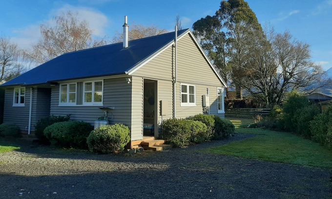 Springfield Cottage | Cosy and Green Friendly