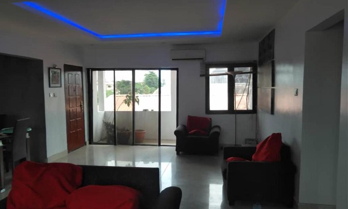Surulere Apartment | Inviting Apartment in Lagos, Nigeria - Family & Pet Friendly