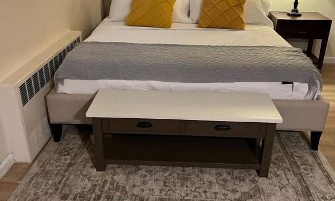 Canarsie Apartment | Charming Studio Apartment near Carnasie Park for Couples