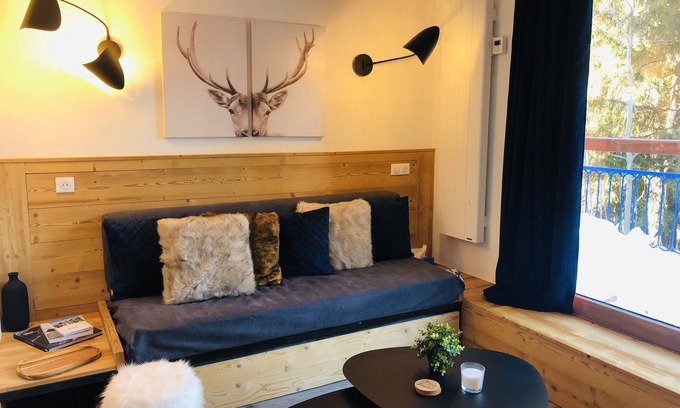 Arc-1800 Apartment | Charming Apartment for 7 in Heart of ARCS 1800