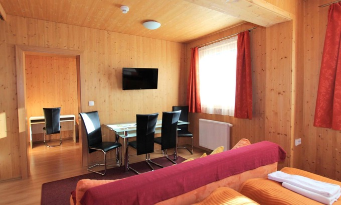 Sankt Lambrecht Apartment | Cosy apartment right next to the ski lift