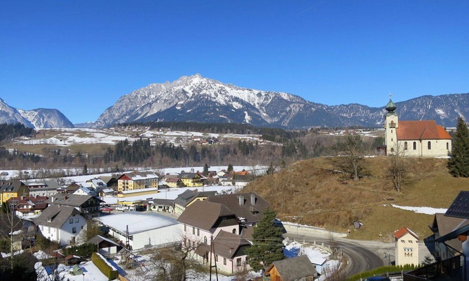 Grosssoelk Apartment | Inviting Apartment for 12 Guests with Hot Tub & Panoramic Views