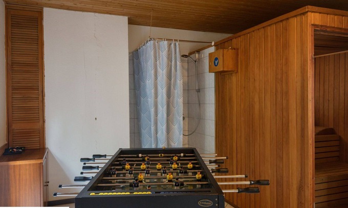 Immerath Apartment | Comfortable Apartment for 12 with Balcony & Pet Friendly