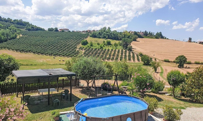 Penango Apartment | Cosy apartment for 2 people with WIFI, TV, patio, panoramic view and parking