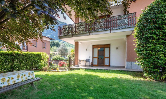 Omegna Apartment | Cozy Getaway for Two with Pet-Friendly Amenities and WIFI